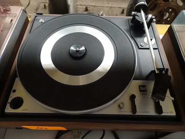 Dual platenspeler - afbeelding 2 van  3