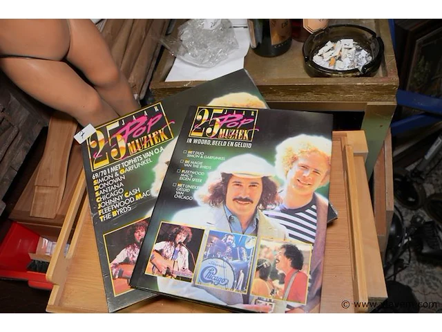 Dubbel lp met boek - afbeelding 1 van  1