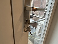 Dubbel opendraaiend houten raam (dubbel glas)