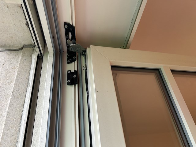 Dubbel opendraaiend pvc raam met onderverdeling - afbeelding 7 van  7