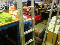 Dubbel trapladder 2 x 6 treden - afbeelding 1 van  2