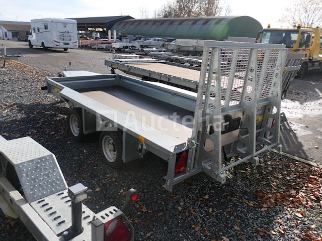 Dubbelassige aanhangwagen dragende machine met laadklep ifor williams 2hb (vin:sckd00000n0805155) - afbeelding 20 van  22