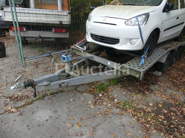 Dubbelassige dieplader (op straat in beslag genomen) markering onleesbaar - afbeelding 3 van  20