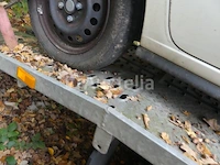 Dubbelassige dieplader (op straat in beslag genomen) markering onleesbaar - afbeelding 15 van  20