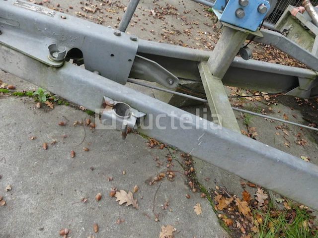Dubbelassige dieplader (op straat in beslag genomen) markering onleesbaar - afbeelding 18 van  20