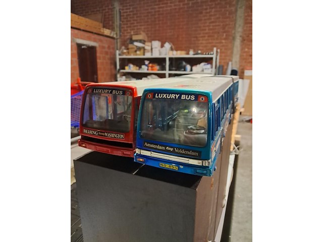 Dubbeldekker bussen 2 stuks (620 mm ) - afbeelding 1 van  6