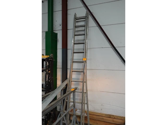 Dubbele alu ladder - afbeelding 1 van  3