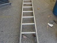 Dubbele alu trapladder + alu ladder - afbeelding 3 van  4