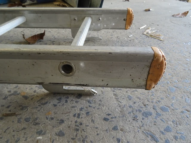 Dubbele alu trapladder + alu ladder - afbeelding 4 van  4
