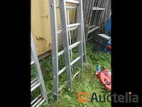 Dubbele aluminium ladder 2x16 treden - afbeelding 1 van  8