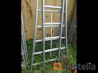 Dubbele aluminium ladder 2x16 treden - afbeelding 6 van  8