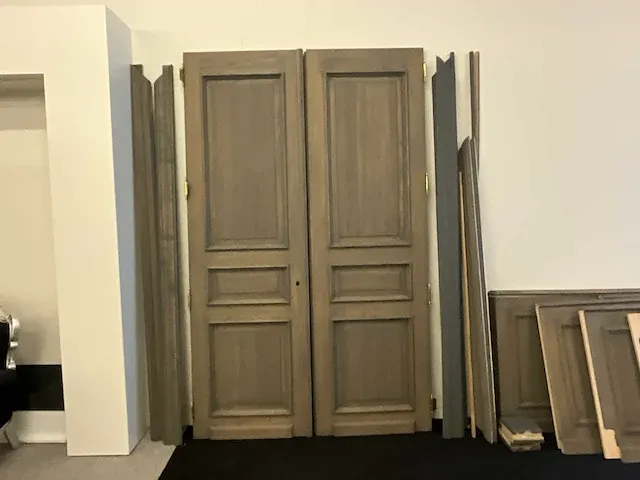 Dubbele deur en lambrisering - afbeelding 1 van  2