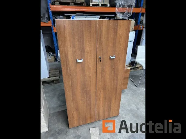 Dubbele deur houten kledingkast - afbeelding 1 van  4