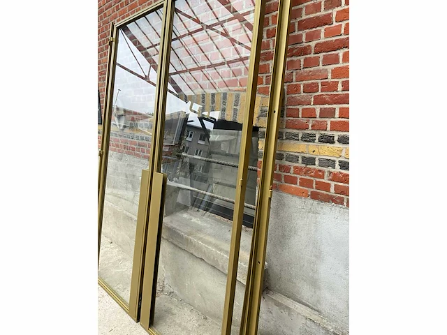 Dubbele glazen deur – aluminium kader – ral1036 goud - afbeelding 12 van  12