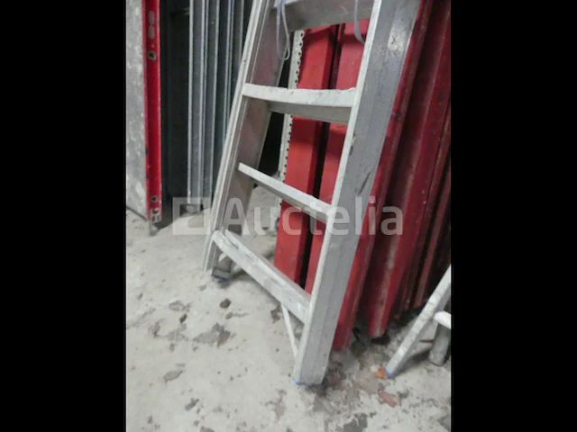 Dubbele ladder, trapladder - afbeelding 8 van  9