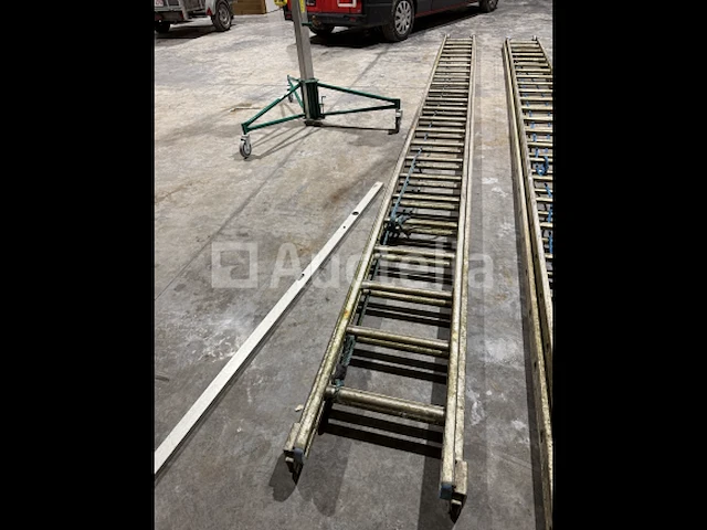 Dubbele ladder - afbeelding 2 van  2