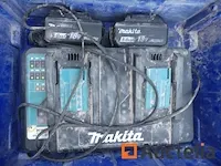 Dubbele lader en 2 batterijen 18 v makita - afbeelding 4 van  4
