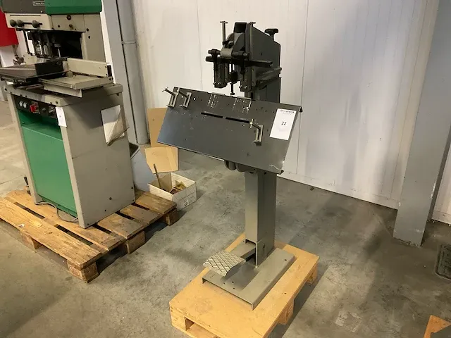 Dubbele nietmachine - afbeelding 1 van  4