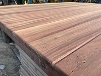Dubbele padouk houten poort - afbeelding 8 van  8