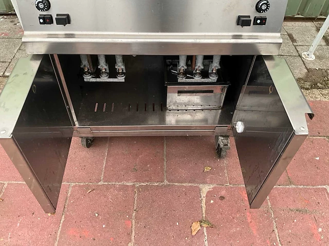 Dubbele professionele gasfriteuse – rvs – 2 × 15 l – mobiel - afbeelding 8 van  11