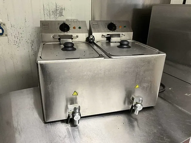 Dubbele rvs friteuse metro gdf3028 - afbeelding 1 van  7