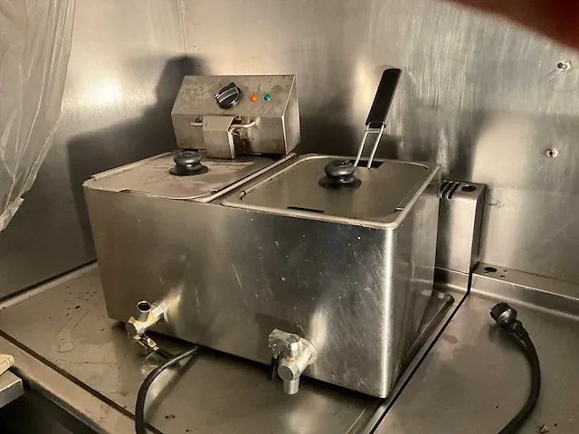 Dubbele rvs friteuse metro professional - afbeelding 2 van  6
