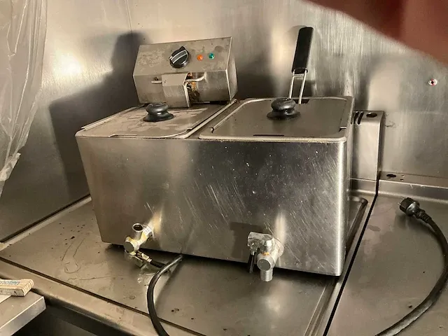 Dubbele rvs friteuse metro professional - afbeelding 3 van  6