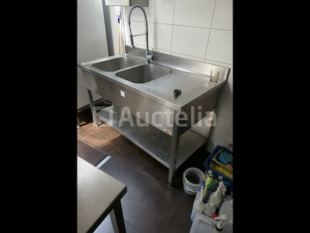 Dubbele spoelbak met ilsa kranen - afbeelding 7 van  13
