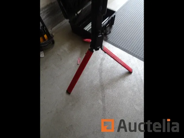 Dubbele spot op statief bizline biz 625 048 in zijn koffer - afbeelding 13 van  14