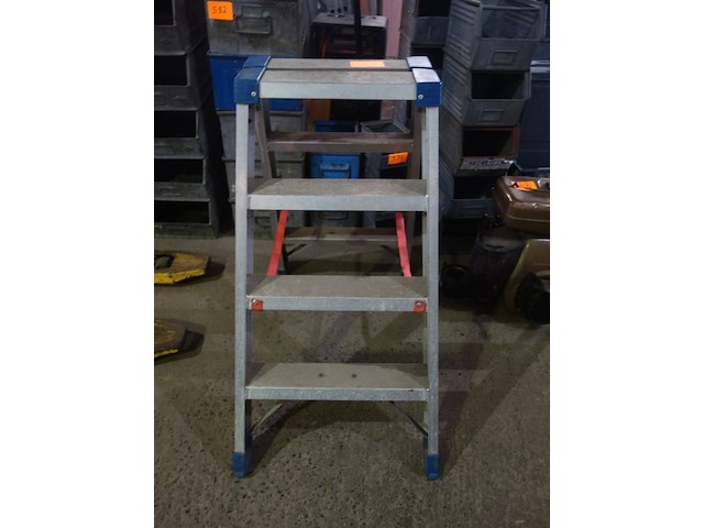 Dubbele trapladder 2 x 3 sporten - afbeelding 2 van  2