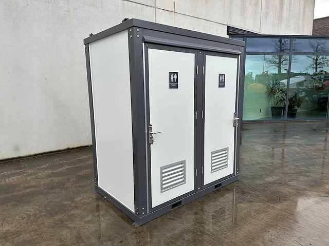 Dubbele wc-cabine - afbeelding 2 van  9