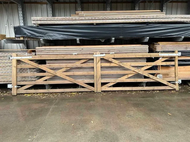 Dubbele weidepoort geïmpregneerde grenen incl galva beslag (2st 2,40mb x 1,2mh) - afbeelding 1 van  1