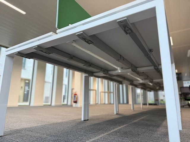 Dubbele workbench - bureau (5x) - afbeelding 2 van  9