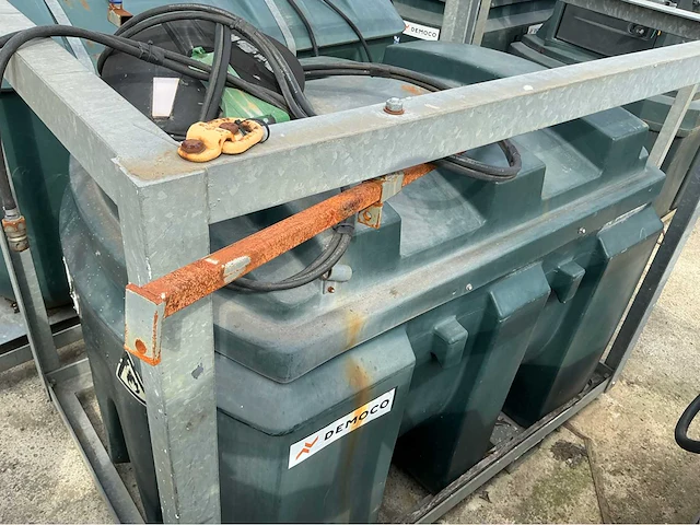 Dubbelwandige hdpe dieseltank met pomp - afbeelding 5 van  6