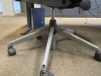 Dubbelzijdig hoekbureau, bureaustoelen, ladenkastjes - afbeelding 5 van  10