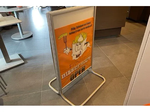 Dubbelzijdig stoepbord - afbeelding 2 van  3