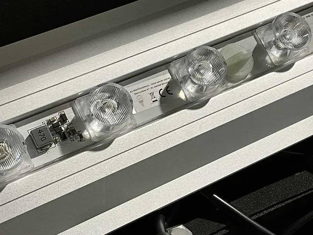 Dubbelzijdige led lichtbox, afm plm 300 x 225cm - afbeelding 2 van  5
