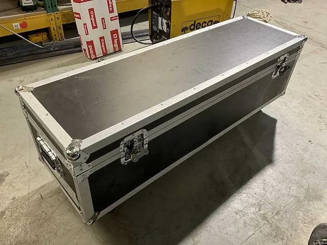 Dubbelzijdige led lichtbox, afm plm 300 x 225cm - afbeelding 4 van  5
