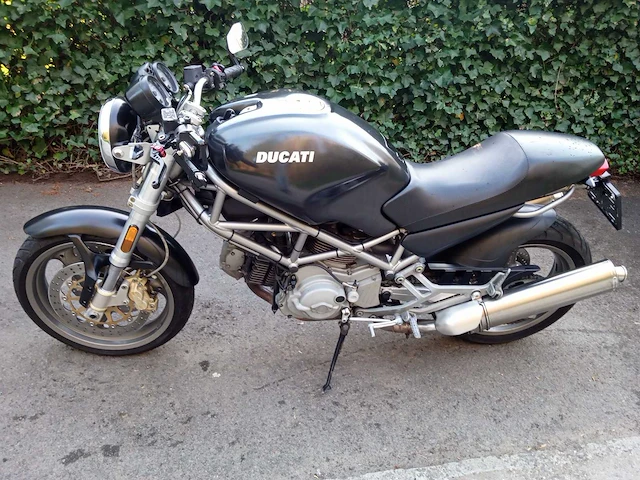 Ducati - monster - motorfiets - afbeelding 3 van  9