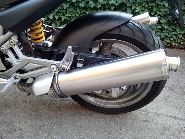 Ducati - monster - motorfiets - afbeelding 8 van  9