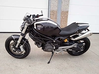 Ducati - monster - motorfiets - afbeelding 1 van  9