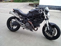 Ducati - monster - motorfiets - afbeelding 2 van  9