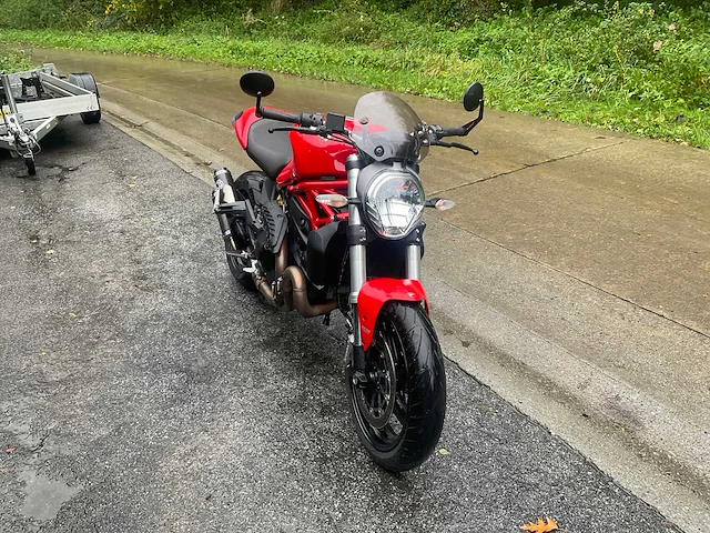 Ducati - monster 821 - motorfiets - afbeelding 8 van  13