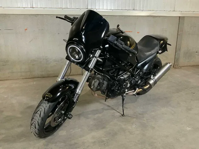 Ducati monster 695 motorfiets - afbeelding 1 van  17