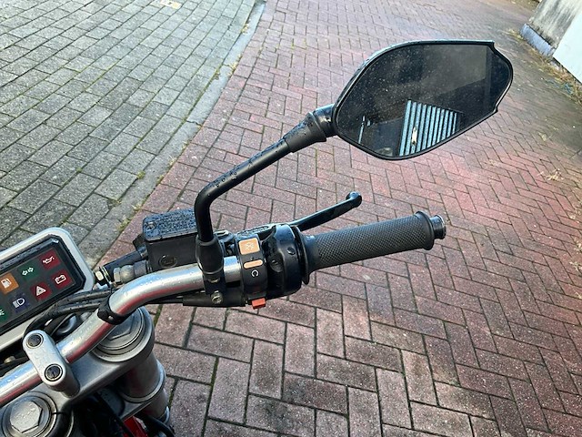 Ducati monster 750 - afbeelding 15 van  29