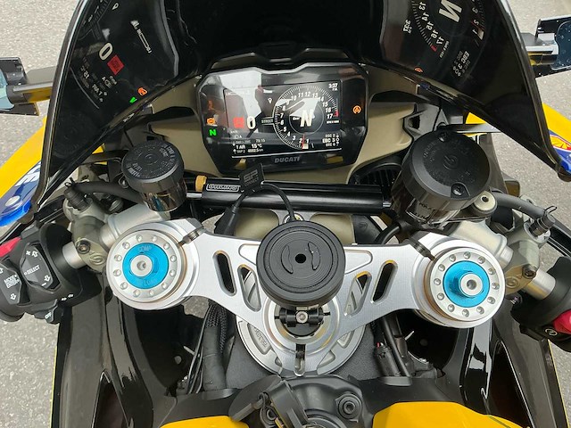 Ducati panigale v4 r motorfiets - afbeelding 9 van  25