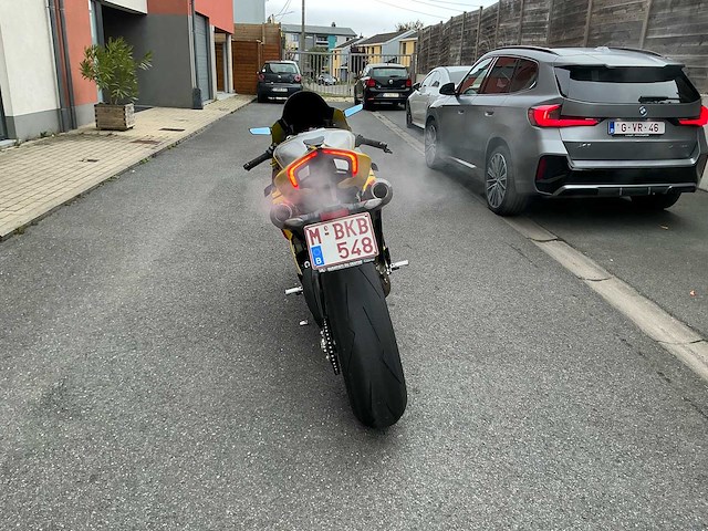 Ducati panigale v4 r motorfiets - afbeelding 20 van  25