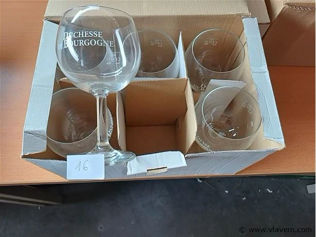 Duchesse de bourgogne 6 st. - afbeelding 1 van  1
