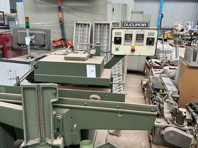 Ducuroir zaagmachine - afbeelding 2 van  8