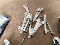 Dulimex mix kavel diverse raamscharen, katrollen - afbeelding 3 van  4